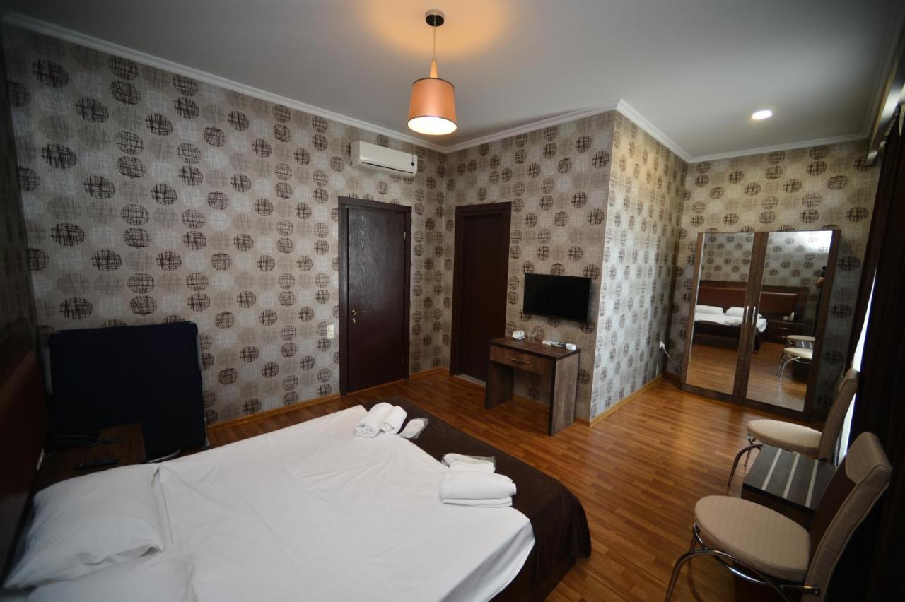 Green Hotel Batumi Luaran gambar