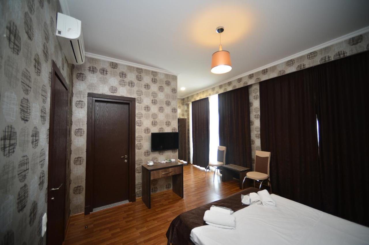 Green Hotel Batumi Luaran gambar