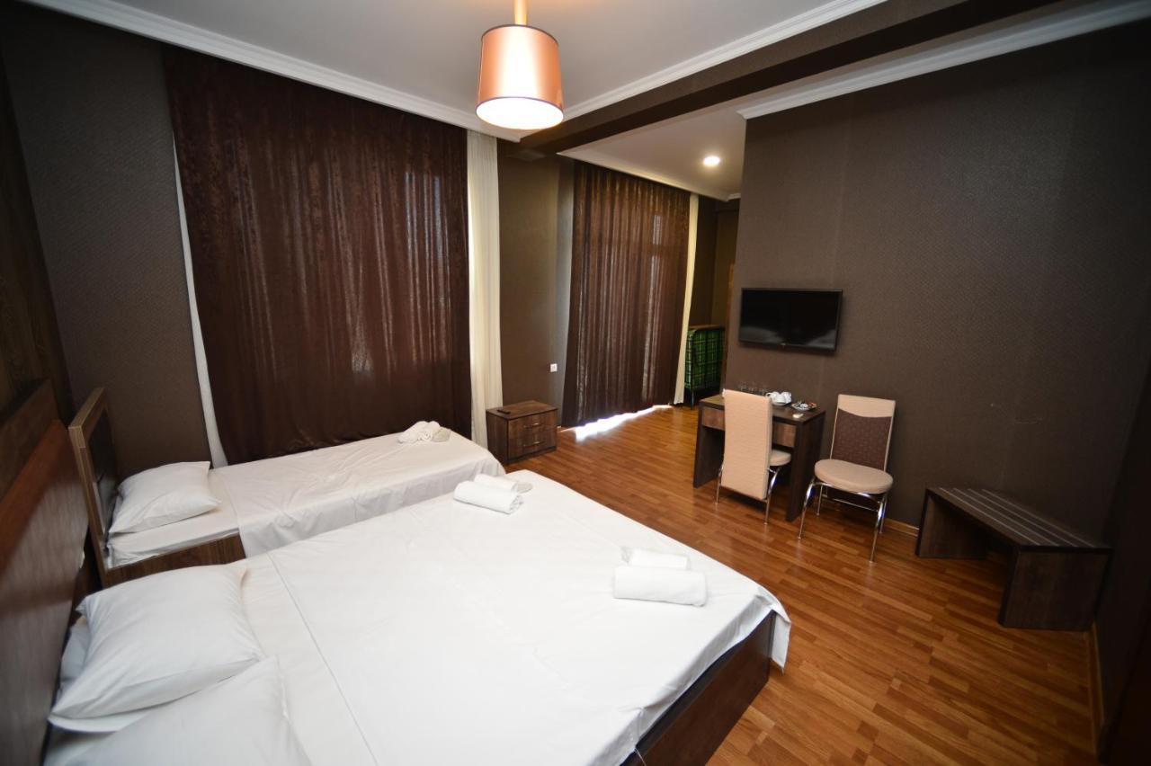 Green Hotel Batumi Luaran gambar