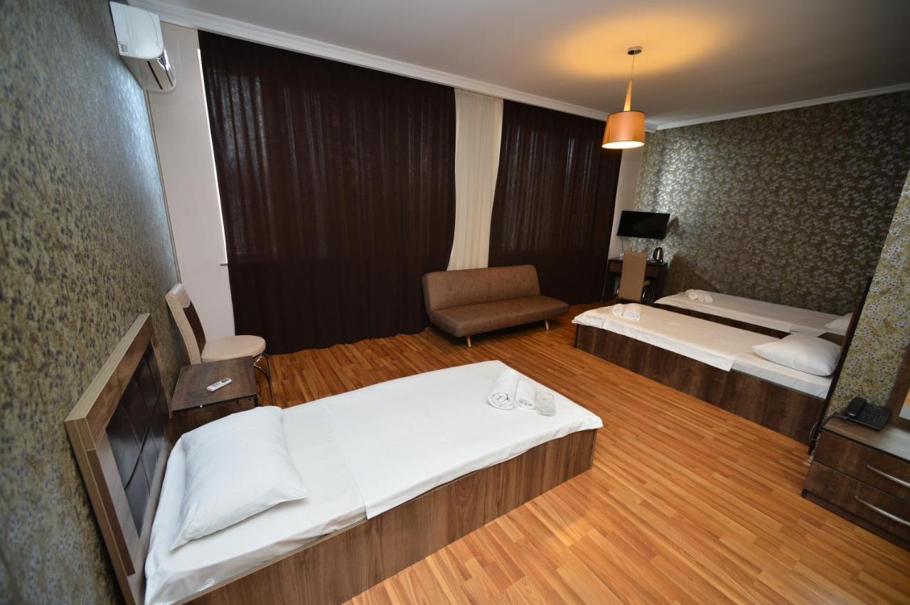 Green Hotel Batumi Luaran gambar