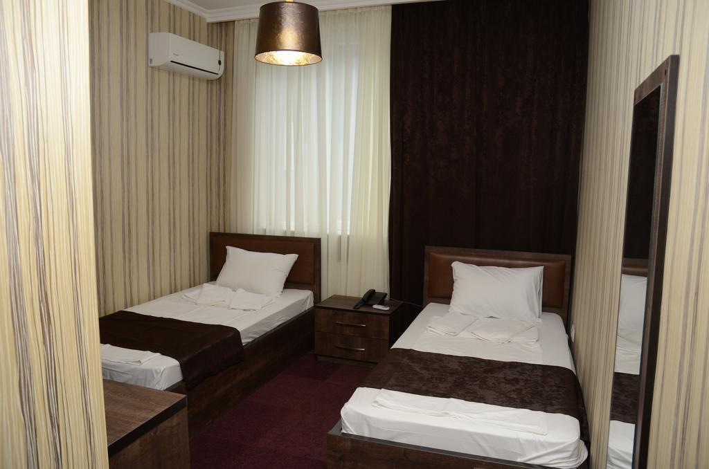 Green Hotel Batumi Luaran gambar