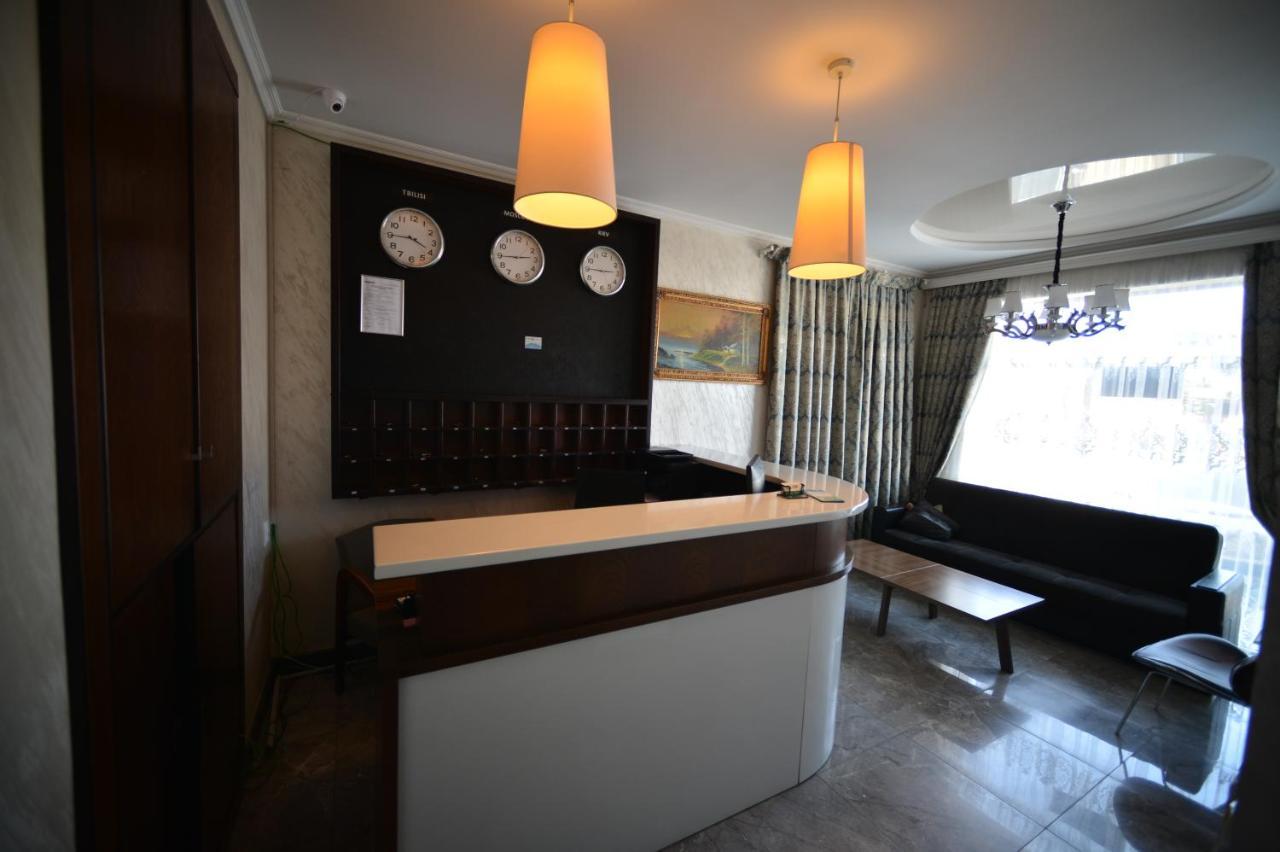 Green Hotel Batumi Luaran gambar