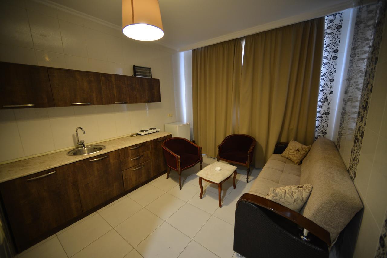 Green Hotel Batumi Luaran gambar