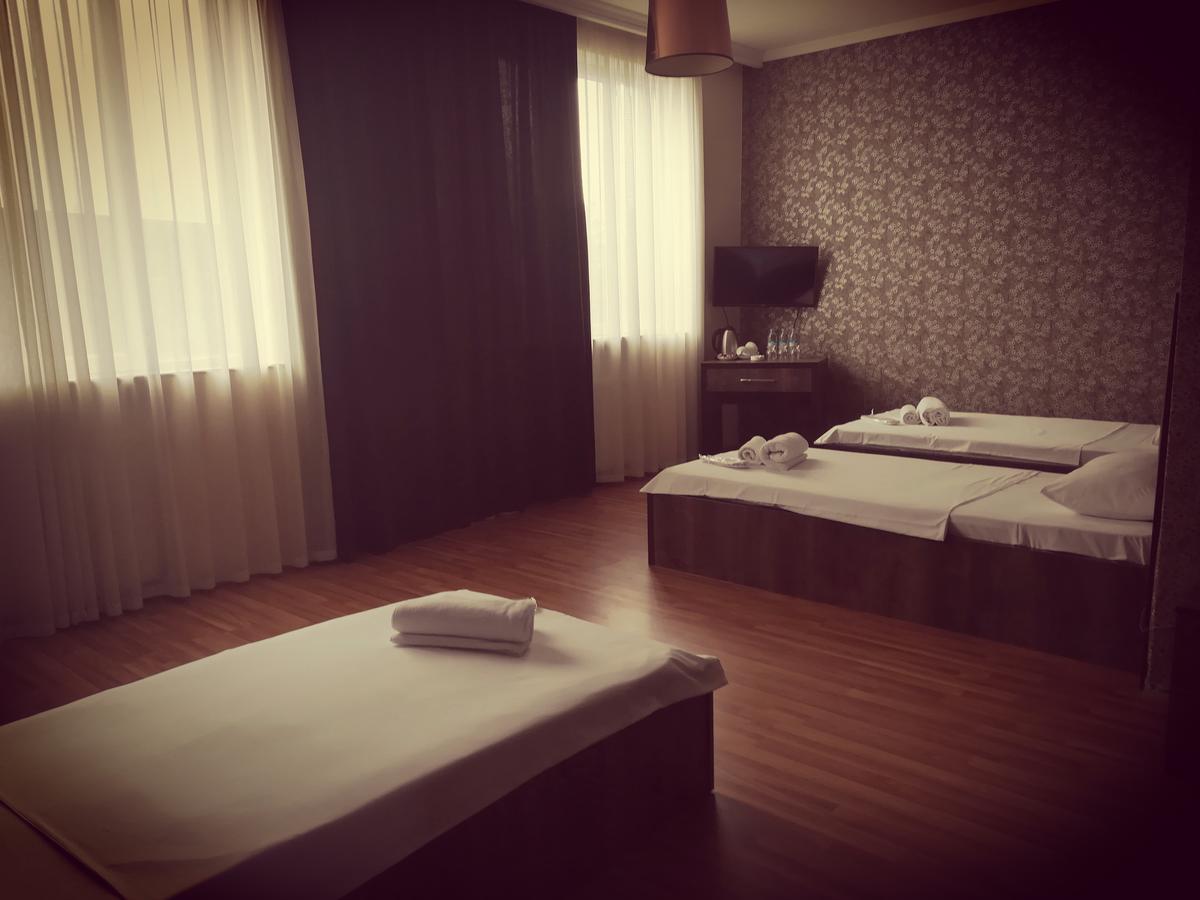 Green Hotel Batumi Luaran gambar