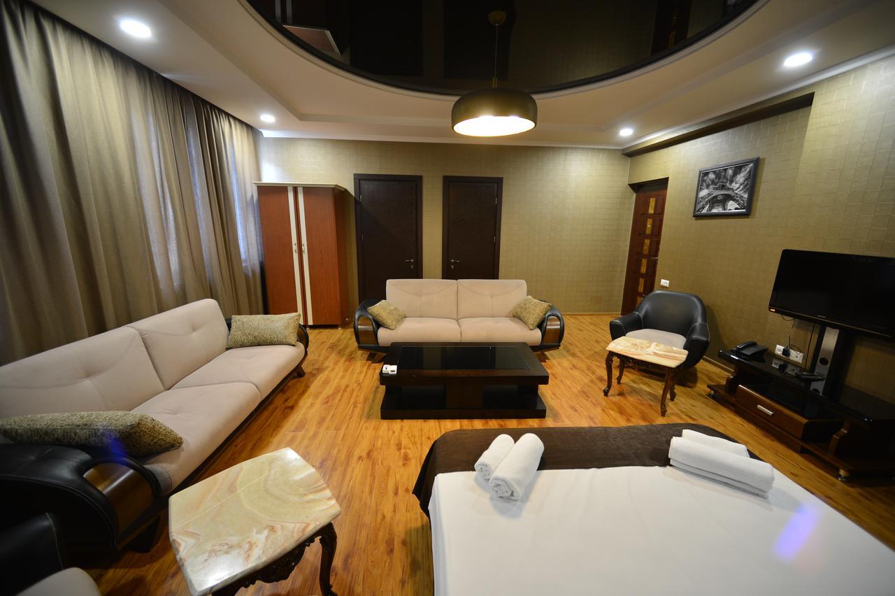 Green Hotel Batumi Luaran gambar