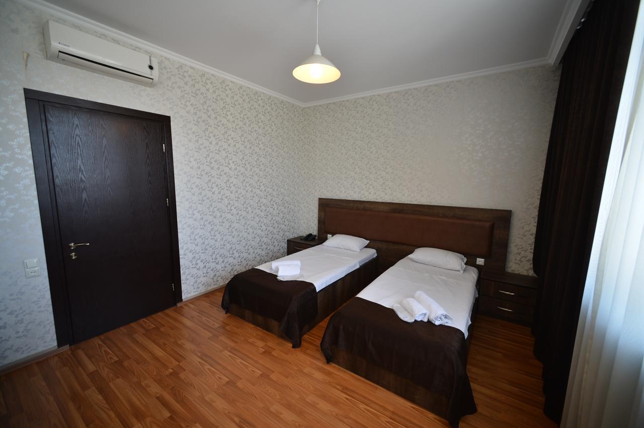 Green Hotel Batumi Luaran gambar