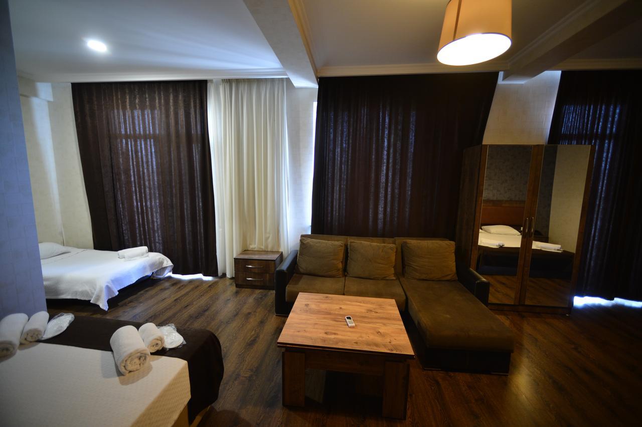 Green Hotel Batumi Luaran gambar