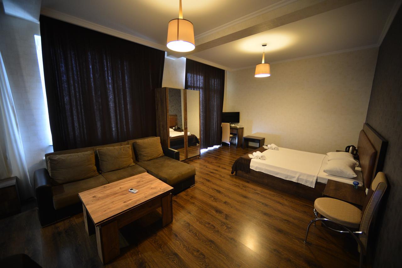 Green Hotel Batumi Luaran gambar